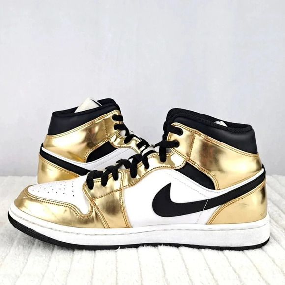 Jordan 1 Mid Men's Metallic Gold, White, Black sz 11 - Picture 3 of 9